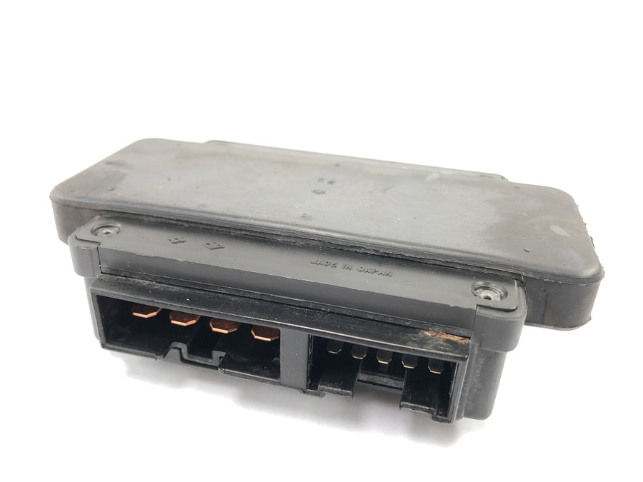 Kawasaki ZX -10 ZXT00B [1990] - Caja de distribución de cuadros de retransmisión de cuadros de seguridad
