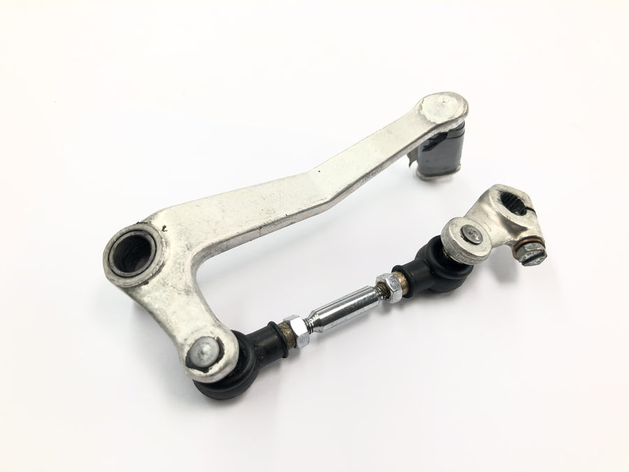 Suzuki GSX R 1100 GU74C [1987] - palanca de cambios con deflexión de la palanca de cambios