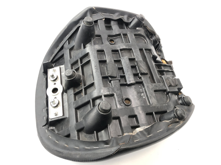 Suzuki VZ 1500 WVCU [2011] - Banqueta del asiento del conductor