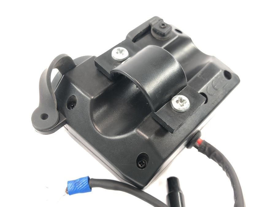 Suzuki Intruder VL 1500 AL [2000] - Toma USB 12V doble toma de carga USB