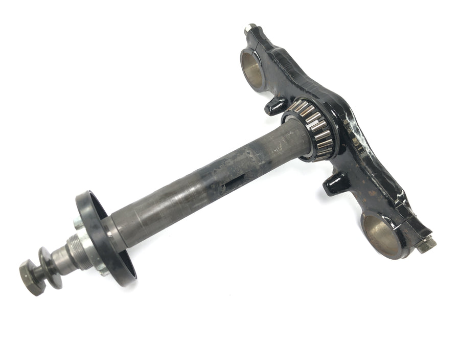 Suzuki RG 250 Gamma GJ21D [1987] - puente inferior de la horquilla, parte inferior del cabezal de dirección yugo de la horquilla