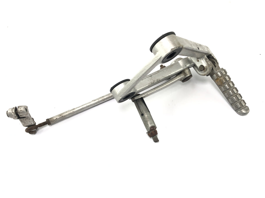 Cagiva Mito 125 Evo 8P [2000] - soporte del reposapiés del reposapiés del conductor a la izquierda con pedal de conmutación