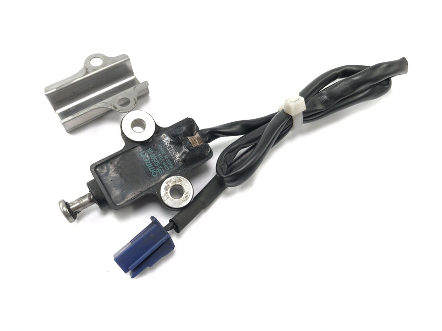 Yamaha YZF R1 RN09 [2003] - interruptor de soporte lateral