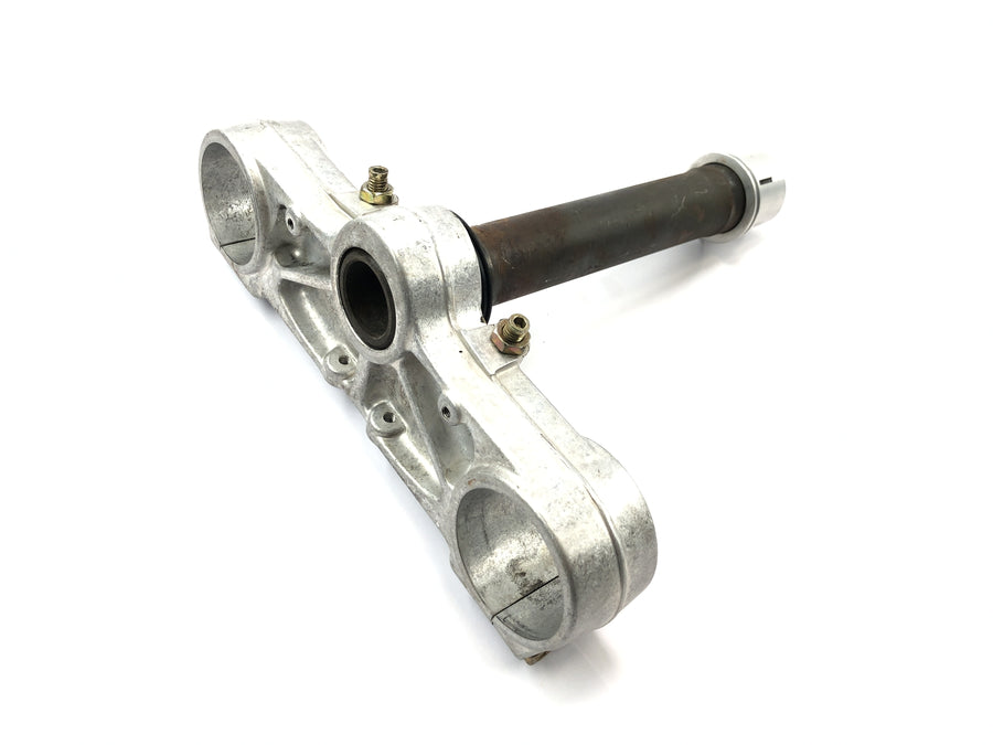 Ducati ST3 S3 [2004] - tubo de dirección de control del puente de dirección del puente de la horquilla inferior