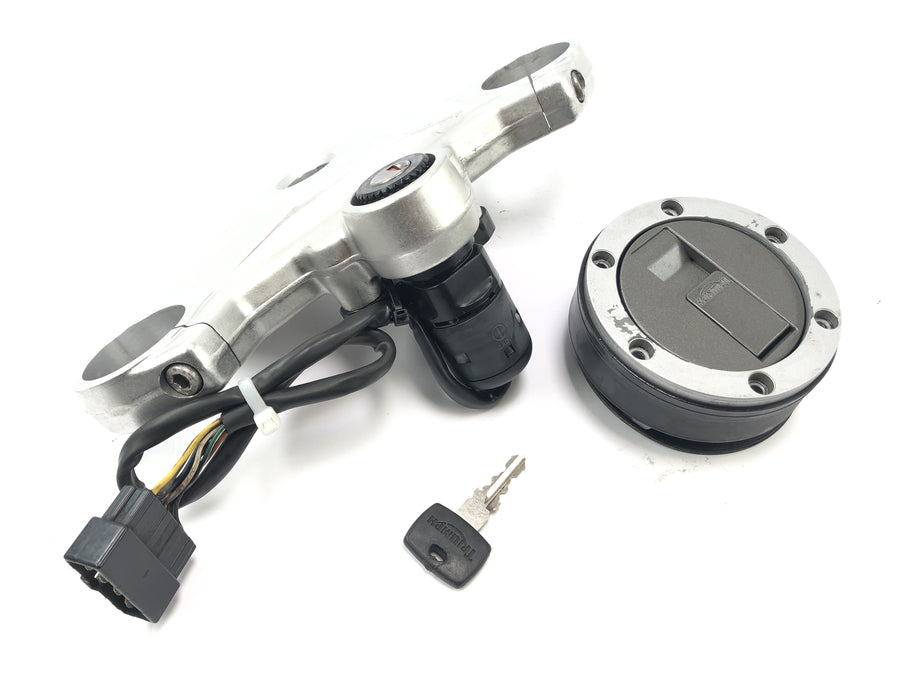 Triumph Daytona 955i T595N [2003] - Locksmith Lock Lock