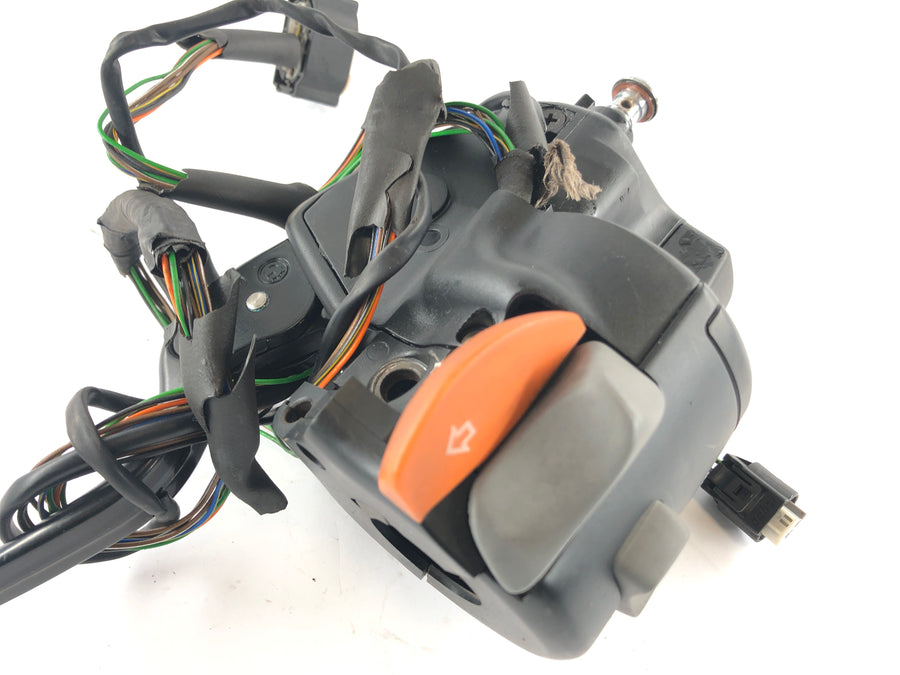 BMW R 1150 R R21 [2002] - Accesorios de manillar a la derecha con bomba de arbusto de mano