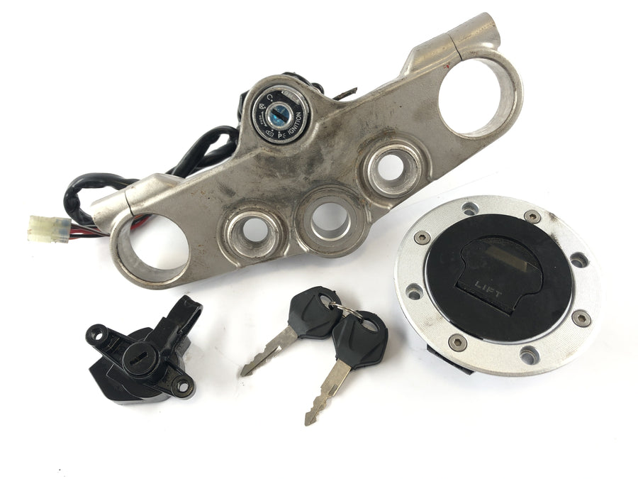 Suzuki GSF 1200 S Bandit WVA9 [2003] - Cerrajería con puente de la horquilla sobre el bloqueo del tanque de bloqueo de encendido