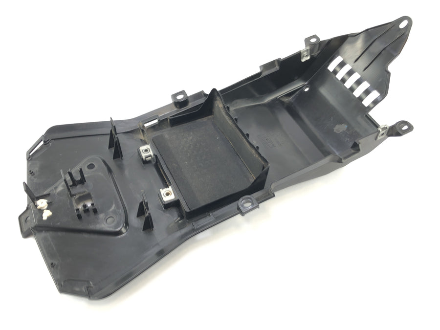 Aprilia RSV4 1000 [2010] - Protección por pulverización de Underbau trasero