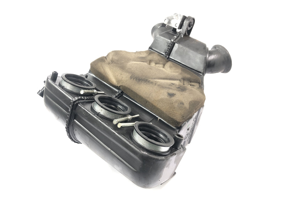 Triumph Speed ​​Triple T509 [1998] - Caja de filtro de aire airbox