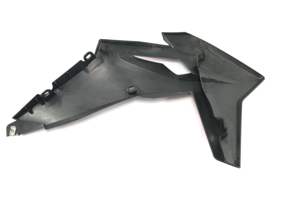 SWM RS 125 R B2 [2020] - Carenado de depósito tapa lateral pieza carenado izquierda
