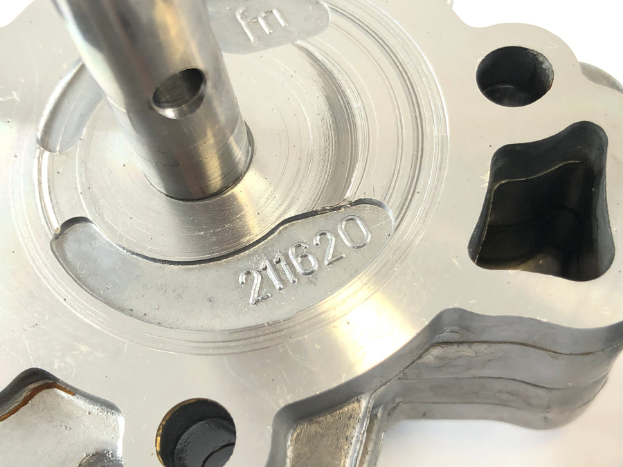 Aprilia RSV 1000 RR Factory [2009] - Bomba de aceite