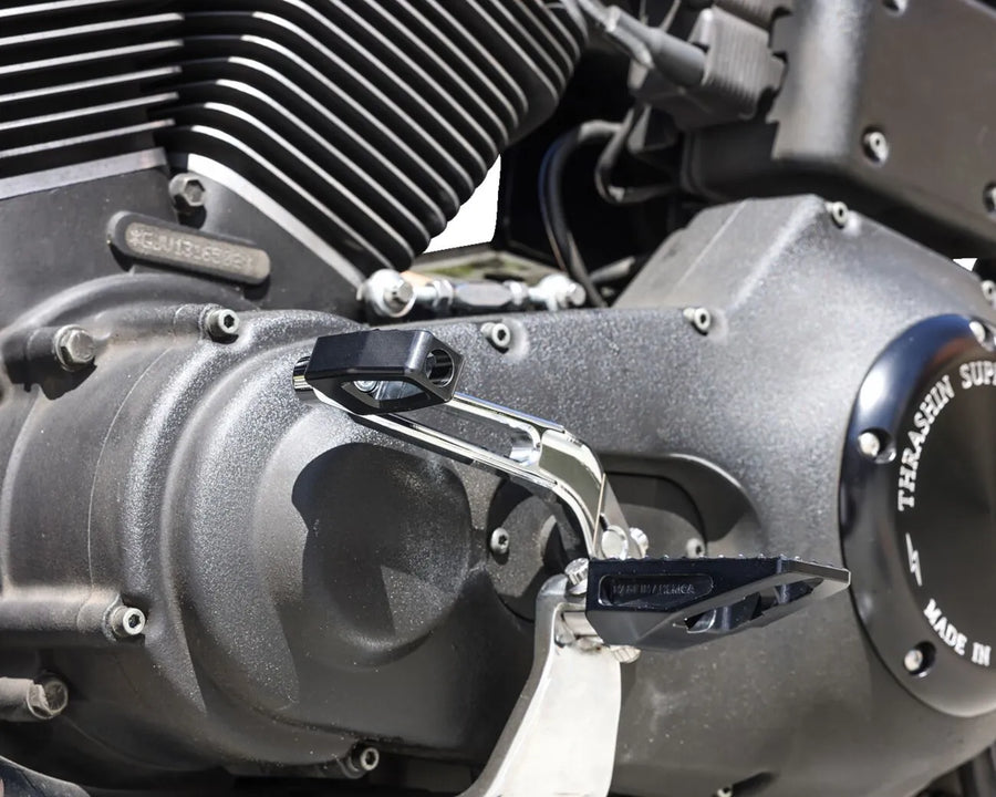 harley davidson sportster s 1250 [THRASHIN SUPPLY CO.] - clavija de cambio P-54