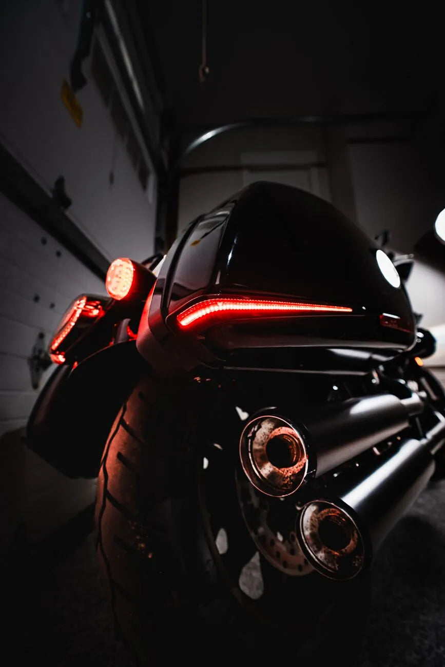 harley davidson fxlrst [DINÁMICA PERSONALIZADA] – Luces LED para alforjas