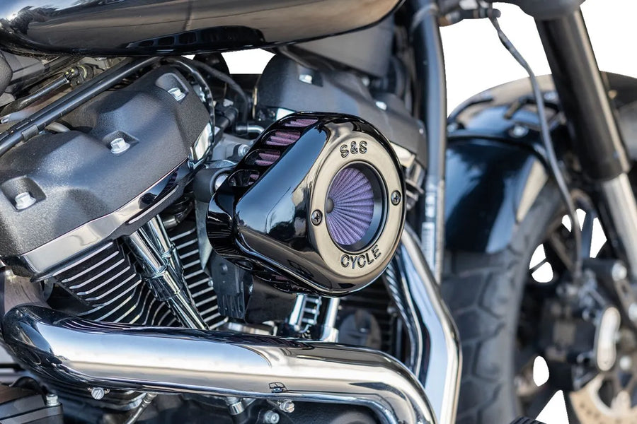 Harley-Davidson FLRT 1868 Freewheeler 114 [2022-2023] - Air Stinger Stealth Luftfiltersatz – Oberfläche: Schwarz – Bild 2