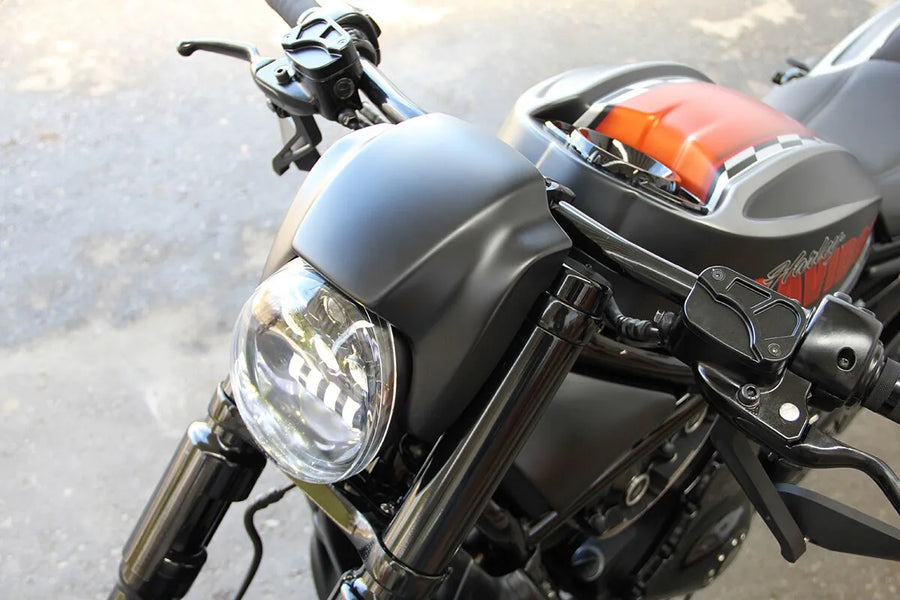 Harley Davidson V-Rod [CULT WERK] – Carenado de faro
