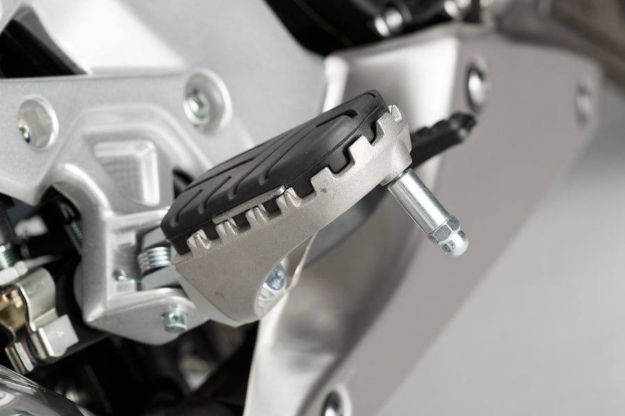 BMW F 650 CS Scarver [2002-2005] - Reposapiés ION – imagen 2
