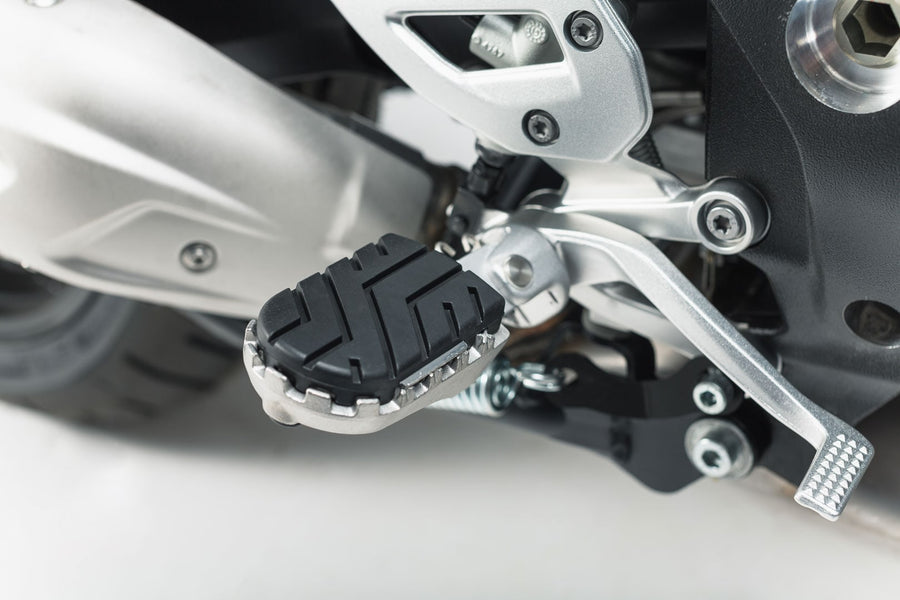 BMW F 750 GS Edition 40 Años GS [2021] - Kit de reposapiés ION – imagen 1