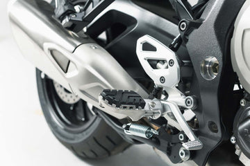 BMW F 750 GS Edition 40 Años GS [2021] - Kit de reposapiés ION – imagen 2