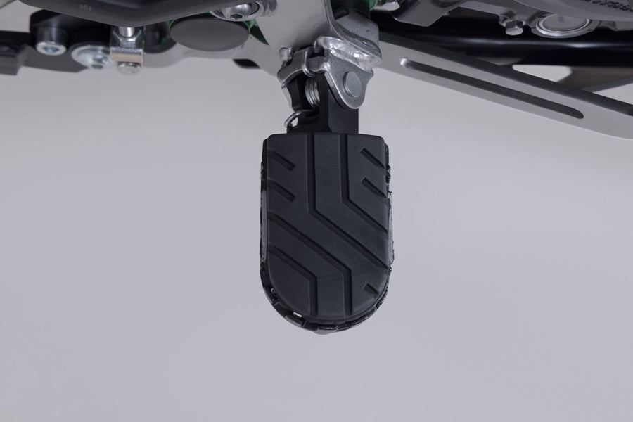 [SW-MOTECH] - Kit de reposapiés ION, negro – imagen 4