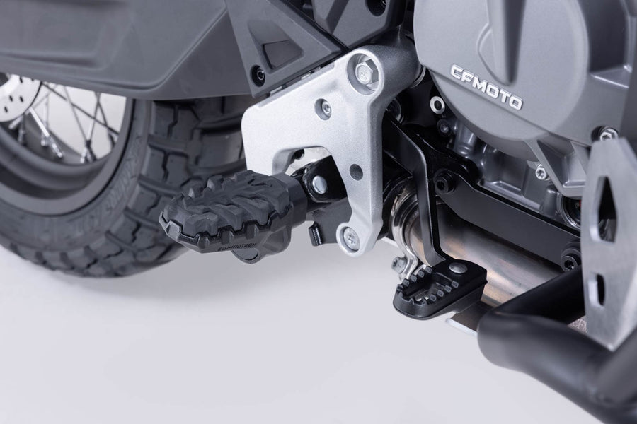 CFMOTO 800 MT-X [2025-2026] - EVO Fußrasten-Satz, Ausführung FRS.10.112.10000/B – Bild 2