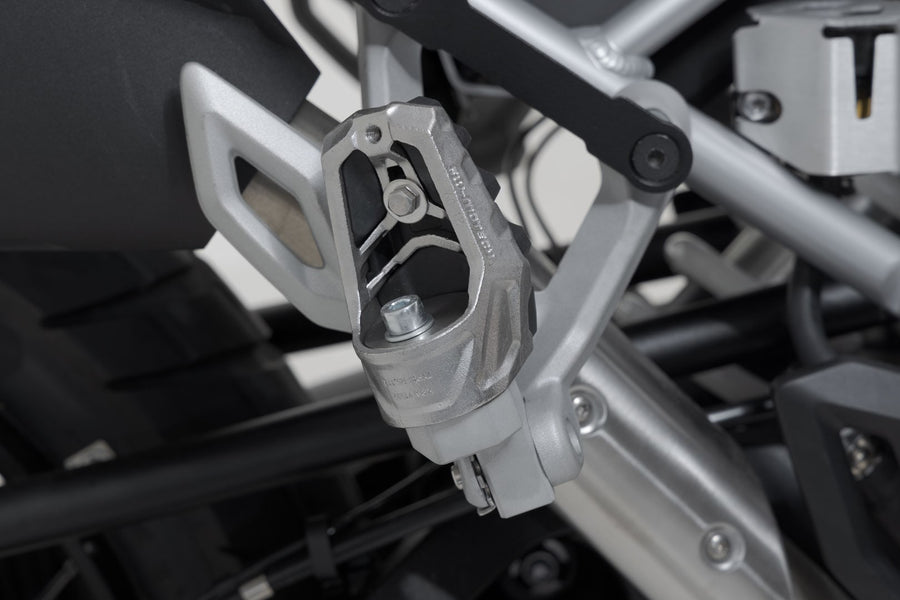 Triumph Tiger 1200 GT [2022-2024] - Kit de reposapiés para pasajero EVO - imagen 6