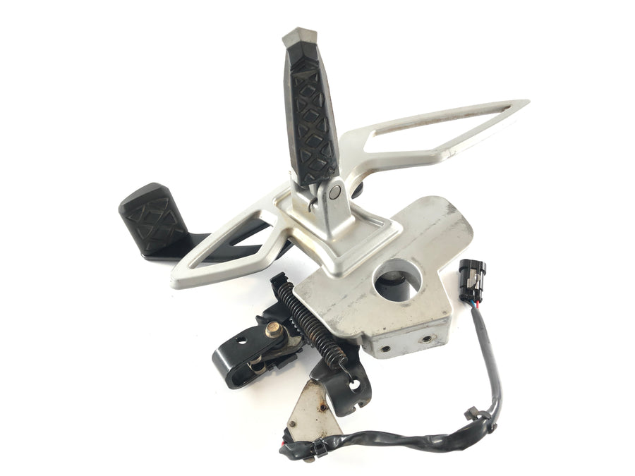 Can en el Spyder SM5 [2009] - Refutero del conductor del reposapiés a la izquierda con pedal para el freno de estacionamiento