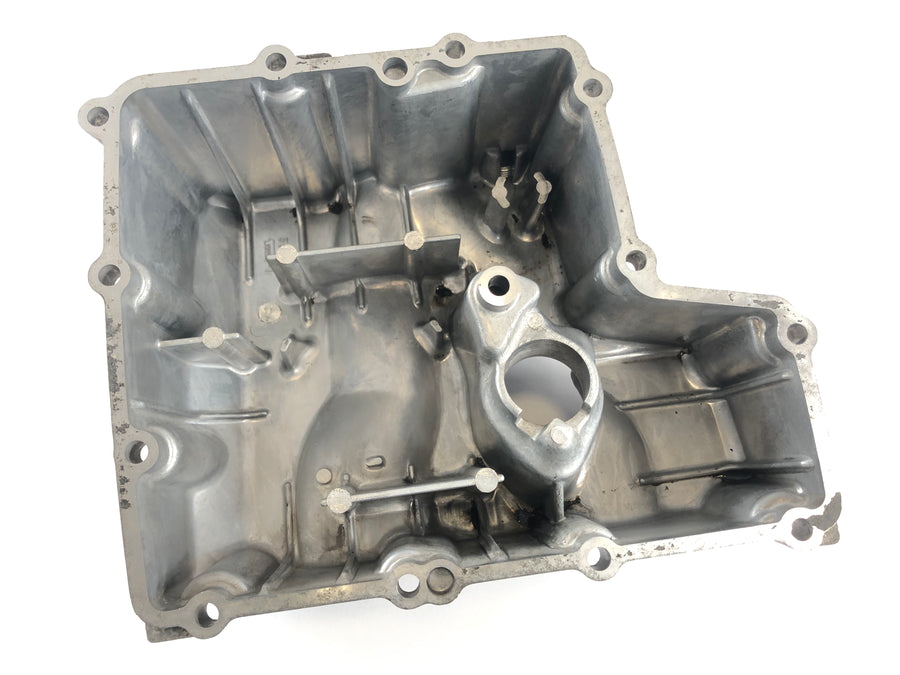 Yamaha YZF R6 RJ03 [2000] - Tapa del motor de manchas de aceite