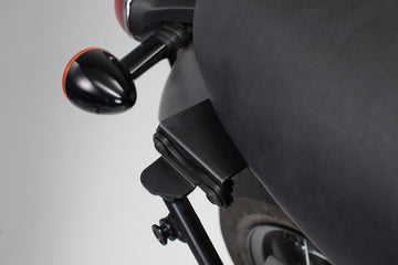 Triumph Bonneville 900 T 100 [2022-2026] - Adapter für SLC/V-LOC Seitenträger links – Bild 1