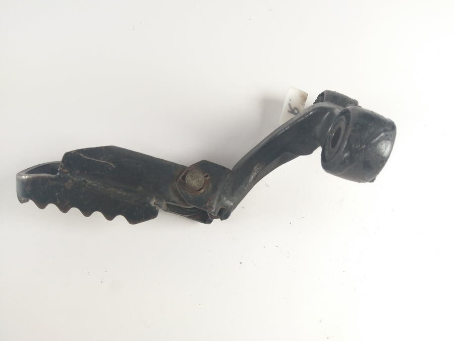 Suzuki DR 650 SP42B Footrest en la derecha completa