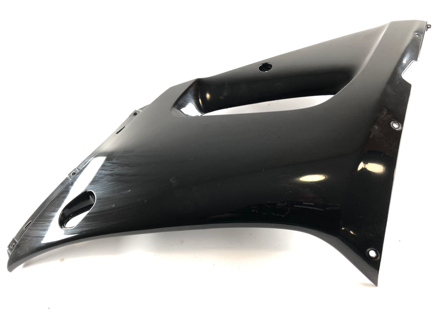 Yamaha YZF R6 RJ03 [2000] - revestimiento lateral en la parte superior izquierda