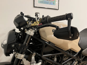 Espejo retrovisor universal para manillar de motocicleta [E-mark] - espejo retrovisor de aluminio negro vista detallada