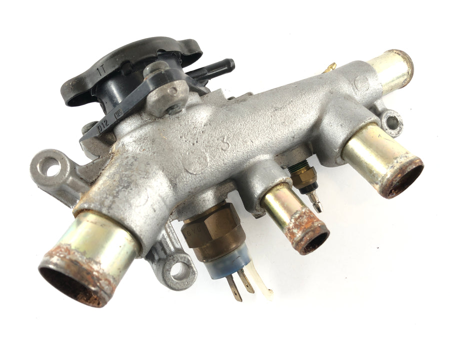 Yamaha V -Max 1200 2LT [1994] - Socket de relleno de refrigerante