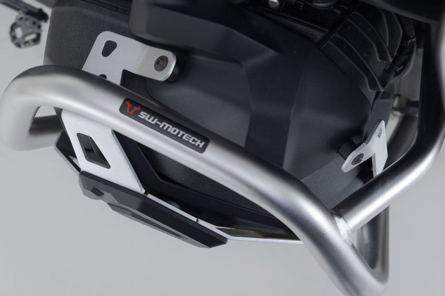 BMW R 1300 GS [2023-2026] - protección del cilindro plateada – imagen 4
