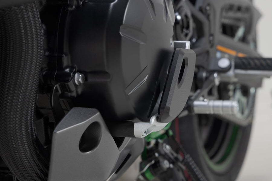 Kawasaki Z 900 [2022-2026] - protección tapa cárter motor - foto 8