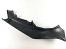 Suzuki GSX -R 750W GR7BA - Parte lateral de revestimiento en la parte posterior a la izquierda con crack-2