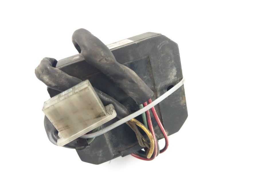 Honda XLV 750 R RD01 [1983] - Rectificador del controlador del controlador alternador