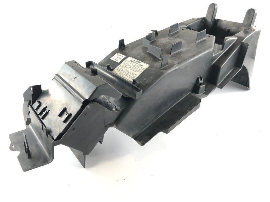 Honda VFR 800 FI RC46 [2000] - combustible interior subterráneo