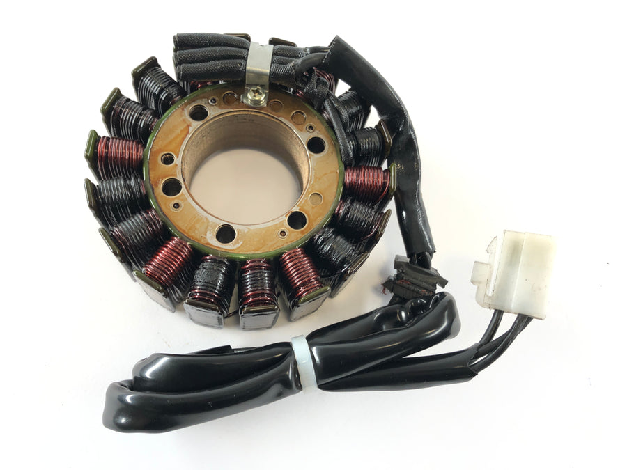 Triumph Speed ​​Triple 1050 515NJ [2006] - Alternador de estatores