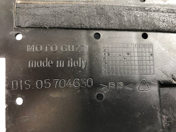 Moto Guzzi Norge 1200 LP [2006] - Cubra de batería - 0