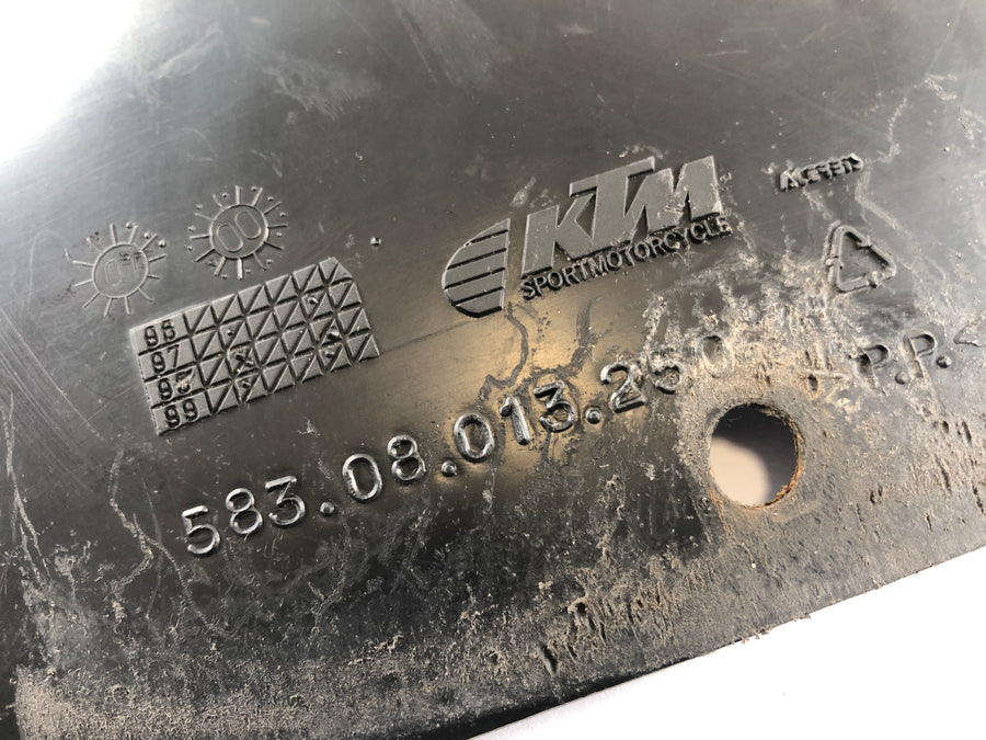 KTM 640 LC4 Prestige [2003] - Protección de salpicaduras