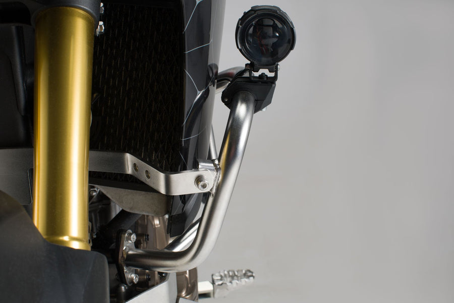 Honda CRF 1000 L Africa Twin [2016-2019] - defensa plateada – imagen 4