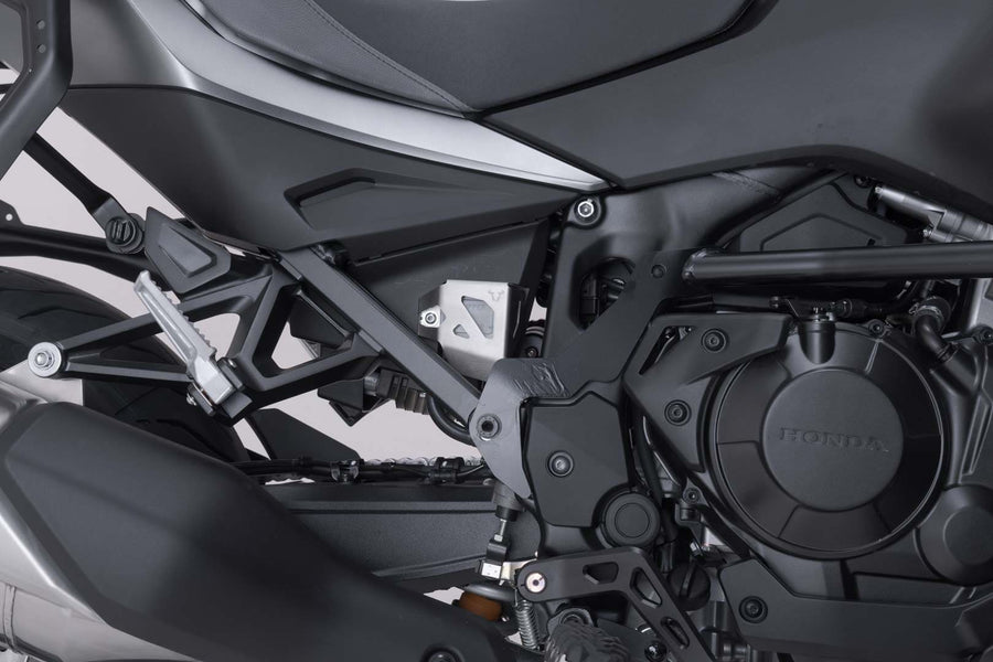 Honda NT 1100 [2022-2025] - Protección del depósito de líquido de frenos - imagen 6