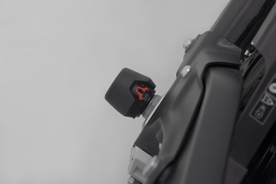 Triumph Daytona 660 [2024-2026] - Kit de protectores de protección para eje trasero - imagen 7