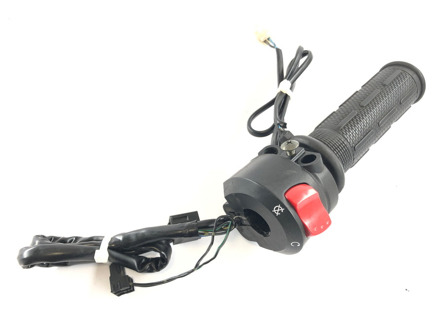 Suzuki Bandit GSF 650 S WVB5 [2005] - Interruptor de manillar en el mango de gas derecho