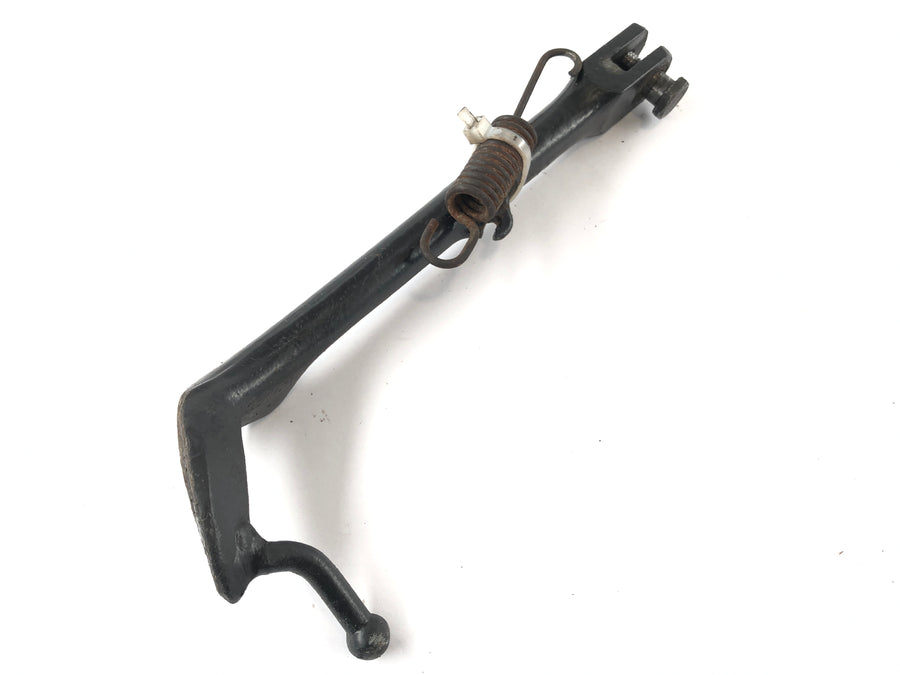 Honda CB 550 F [Super Sport] - Stand Side se encuentra con primavera
