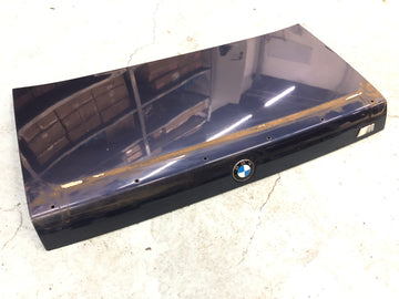 BMW M 535i E28 [1986] - Tapa del tronco de la aleta del tronco