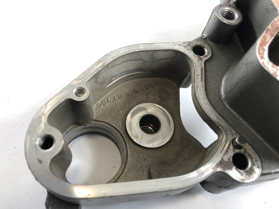 KTM LC4 640 Prestige [2003] - Tapa del motor entre la cubierta